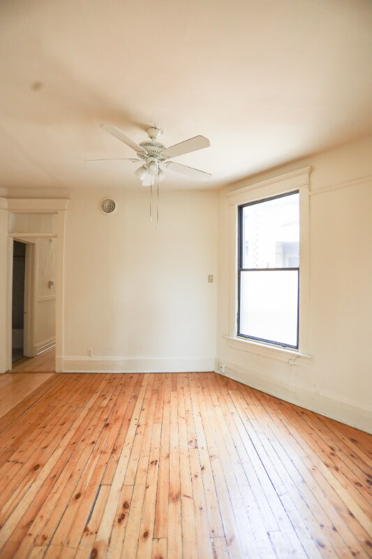 Building Photo - 836 W Cornelia Ave