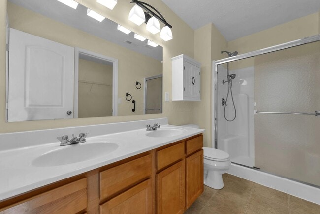 Building Photo - 5833 Ivy Branch Dr