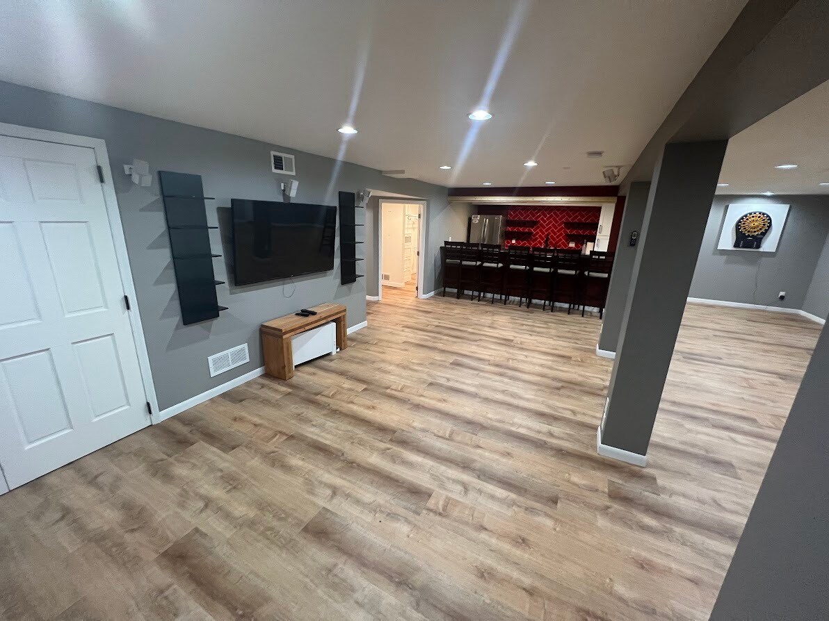 Building Photo - 919 Magdeline Dr