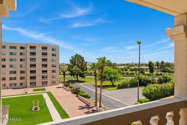 Building Photo - 7950 E Camelback Rd