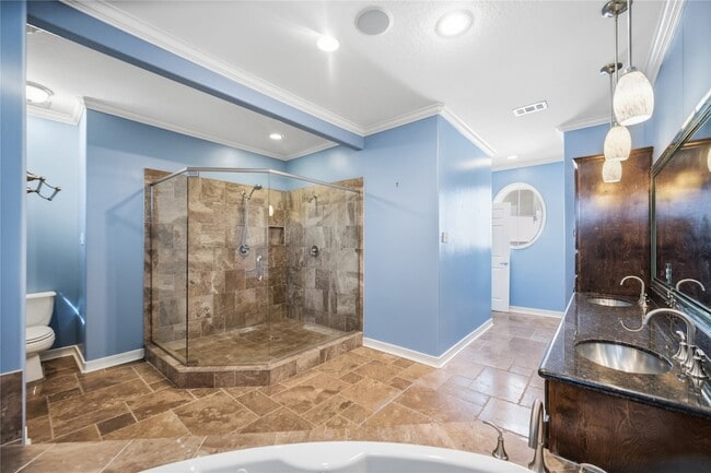 Building Photo - 1316 Cleburne St