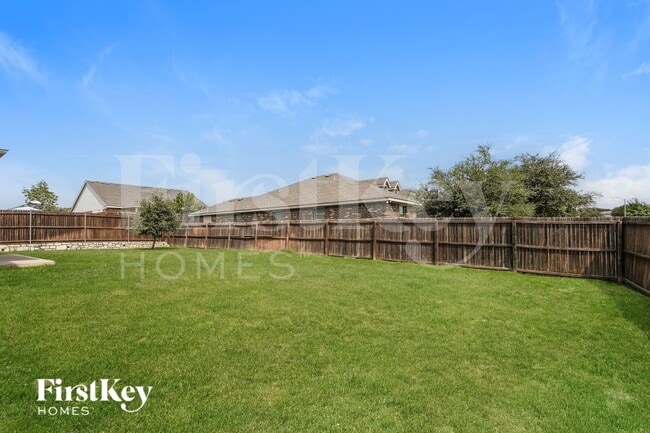 Building Photo - 15635 Gatsby Ln