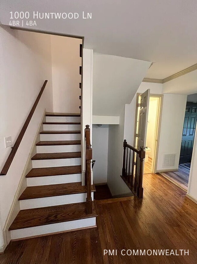 Building Photo - 1000 Huntwood Ln