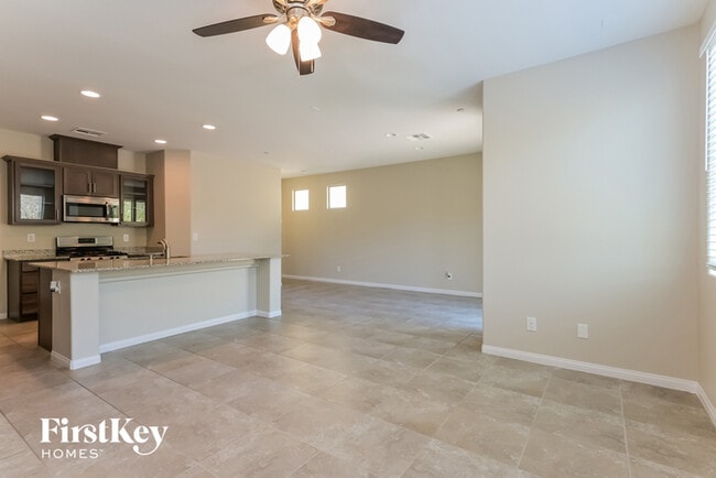 Building Photo - 2272 Sky Island Dr