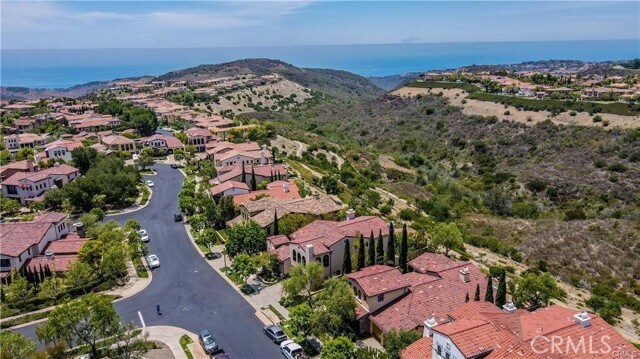 Building Photo - 15 Shadowcast