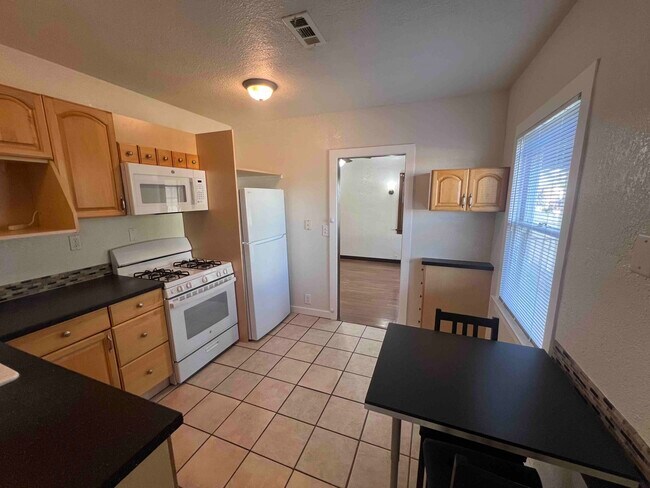 Room For Rent San Diego 300