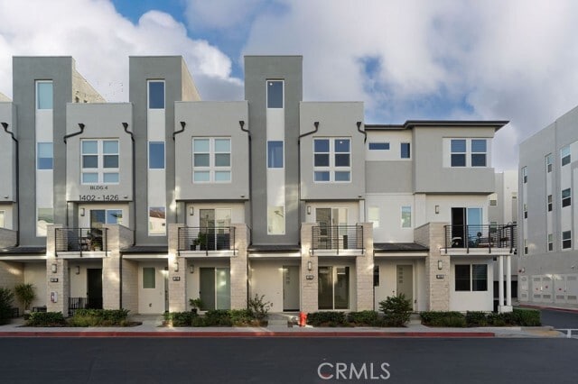 Primary Photo - 1422 S Urbana St