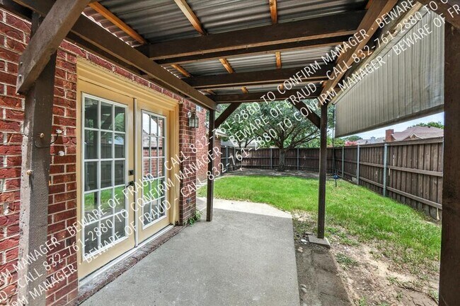 Building Photo - 473 Leisure Ln