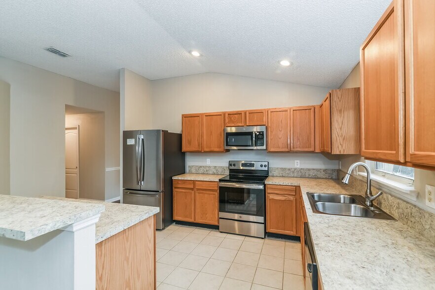 Building Photo - 295 Turtle Dove Dr