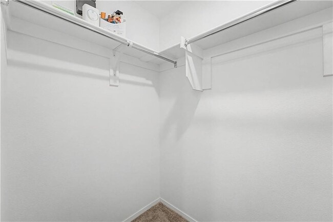 Building Photo - 6607 SW Devotion Ave