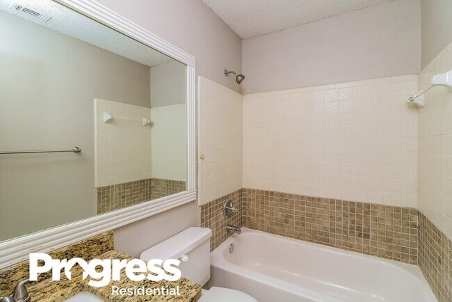 Building Photo - 809 Wyndham Pl