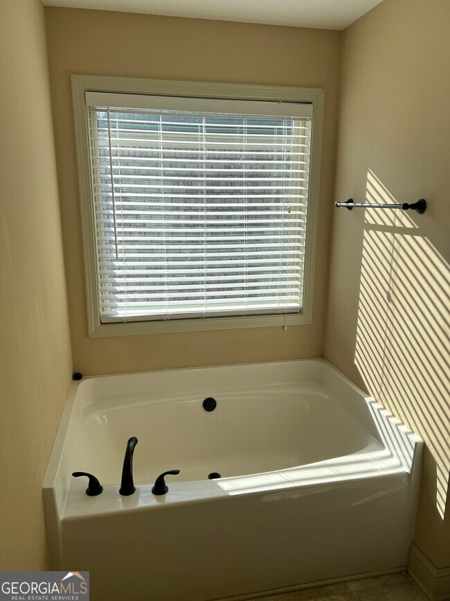 Building Photo - 2675 Tyler Bay Ln