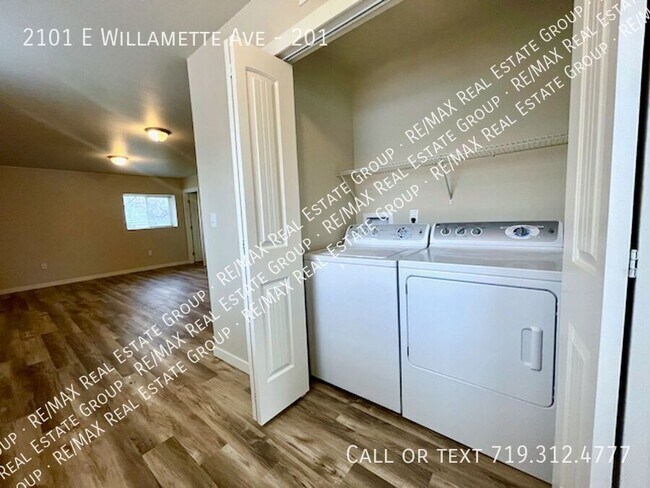 Building Photo - 2101 E Willamette Ave