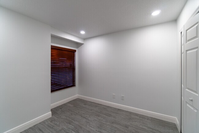 Building Photo - 1903 Seatonham St