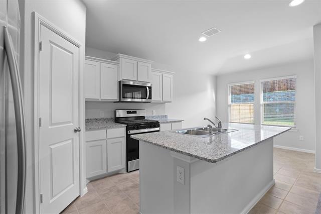 Building Photo - 3705 Northwater Trl