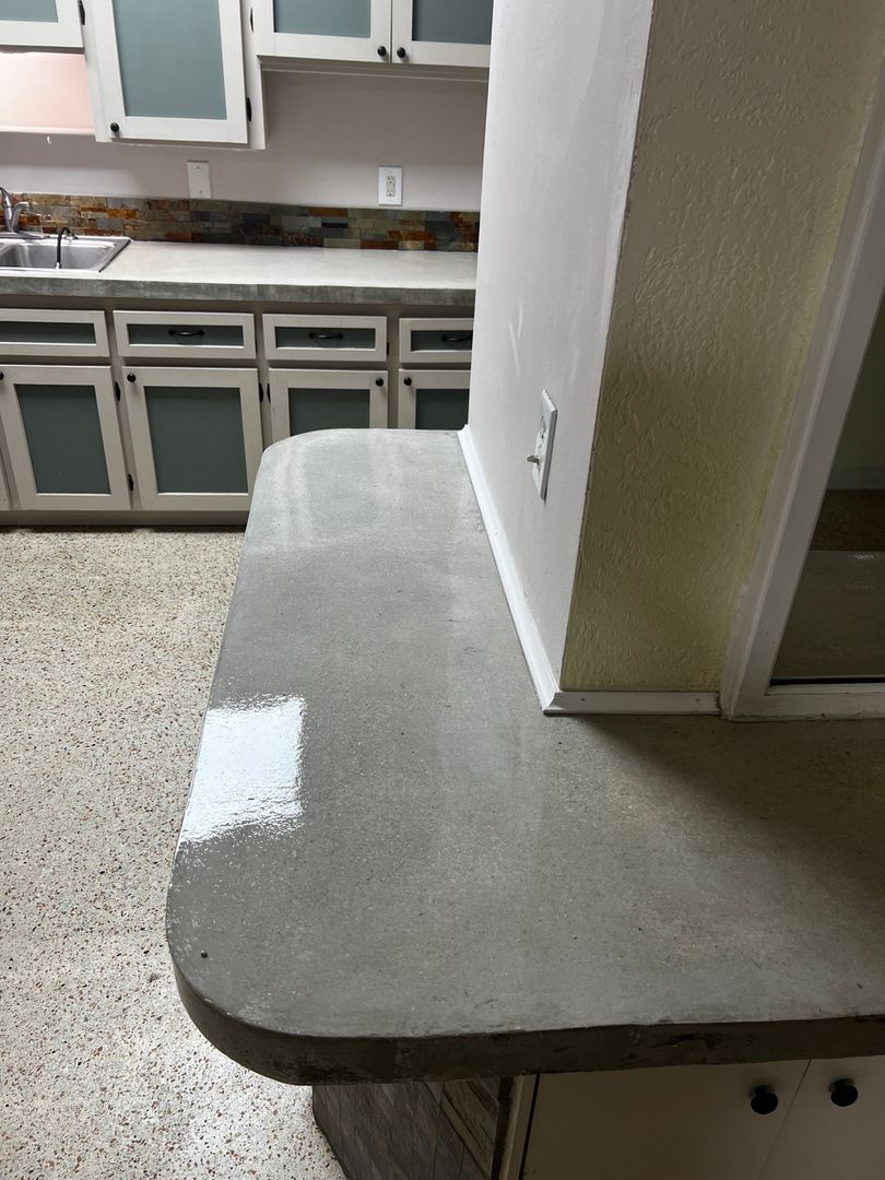 Building Photo - 664 8th St