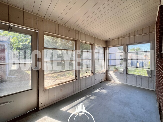 Building Photo - 2653 Letchworth Pkwy