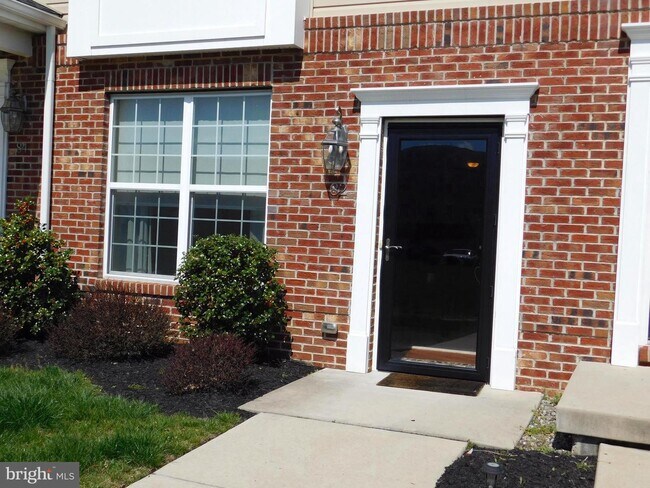 Building Photo - 82 Riverwalk Blvd