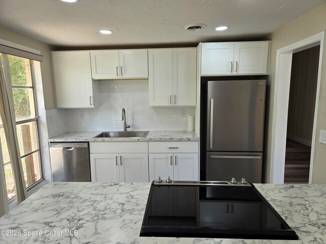 Building Photo - 39 E Azalea Cir