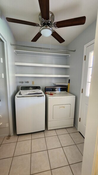 Building Photo - 3808 W Malapai Dr