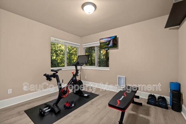 Building Photo - 11347 NW Kimble Ct