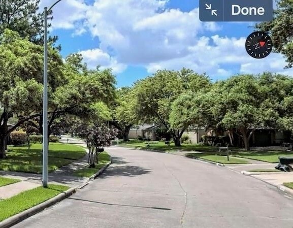 Building Photo - 2206 Round Lake Dr