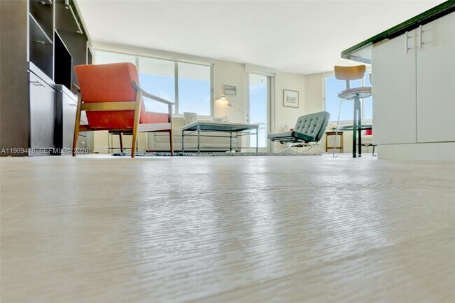 Building Photo - 7135 Collins Ave