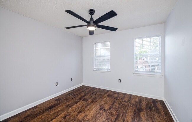 Building Photo - 162 Moss Creek Dr