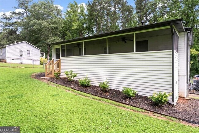 Building Photo - 1326 Stella Cir SW