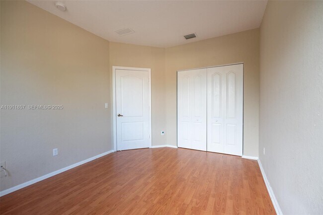 Building Photo - 1770 NE 37th Pl