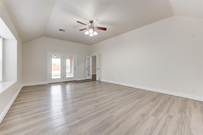 Building Photo - 1708 NW 161st Cir