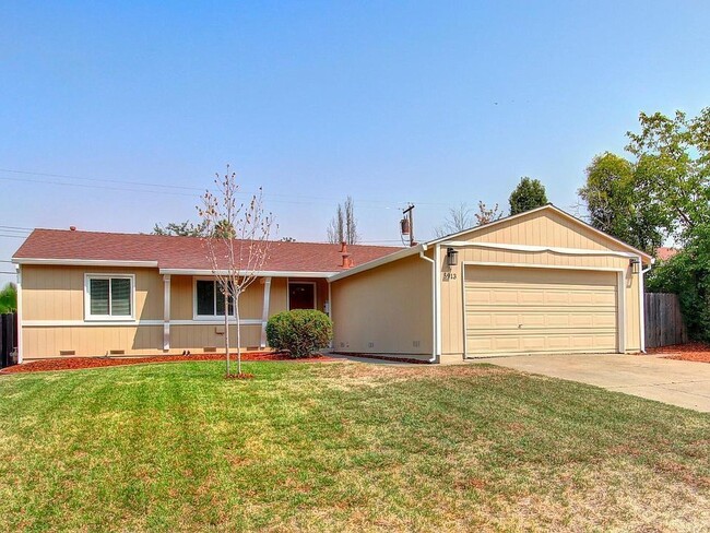 Primary Photo - Beautiful 3 bd 2 bath house in Carmichael