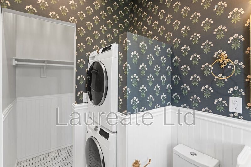 Building Photo - 2224 E 14th Ave