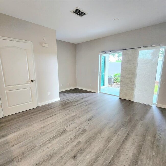 Building Photo - 10672 Savannah Wood Ct