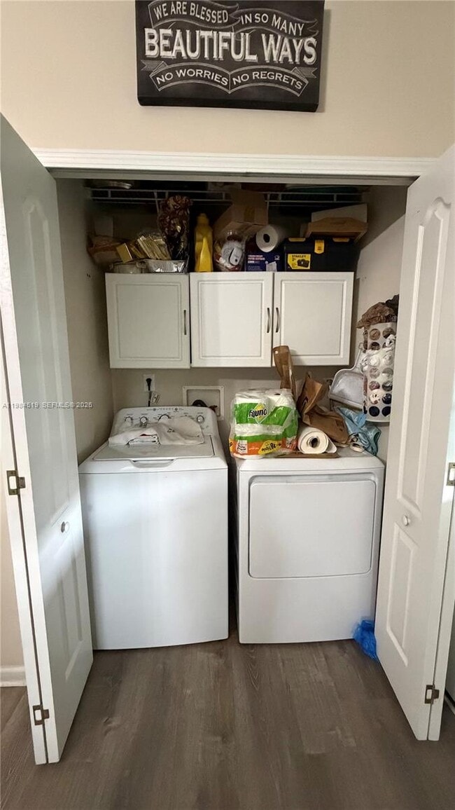 Building Photo - 4219 Royal Manor Blvd