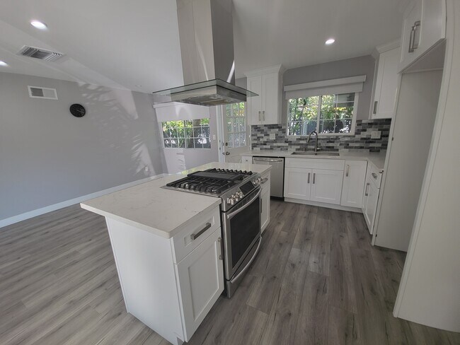 Building Photo - 19221 Napa St