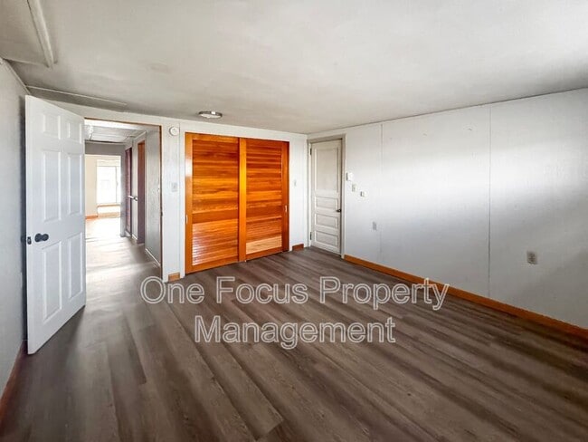 Building Photo - 935 E. Second Street