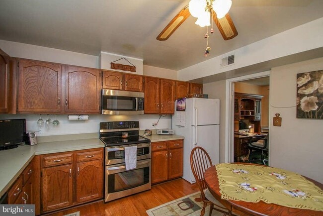 Building Photo - 15285 Flintlock Terrace