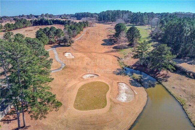 Building Photo - 2990 Summit Ridge