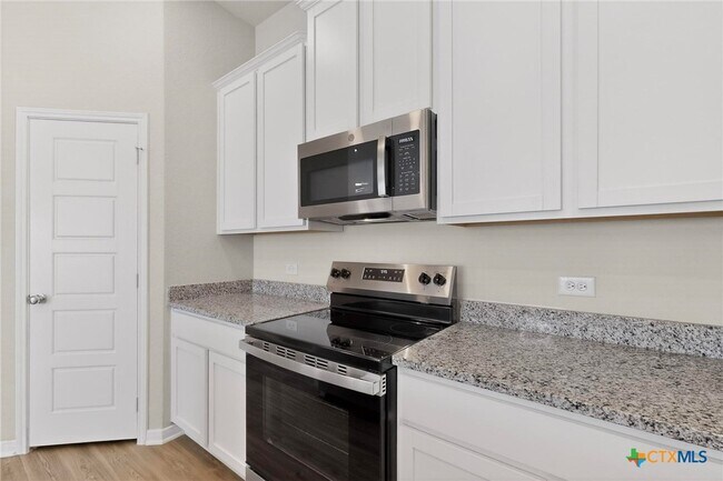 Building Photo - 1160 Water Valley