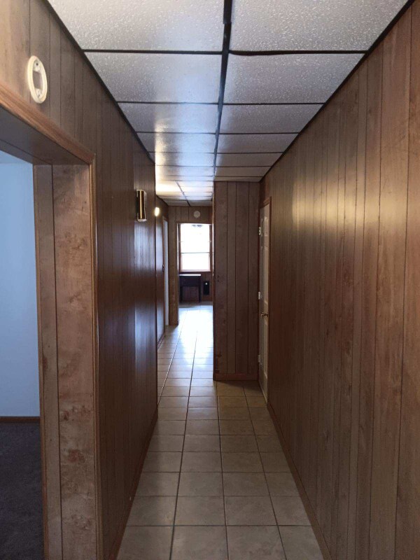 Building Photo - 529 Warwood Ave