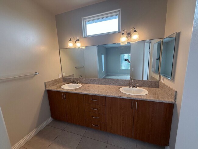 Building Photo - 3BR / 2.5BATH Imperial Beach Home | Private Yard & Attached 2-Car Garage
