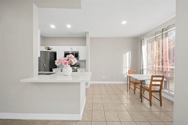 Building Photo - 8257 Sands Point Dr