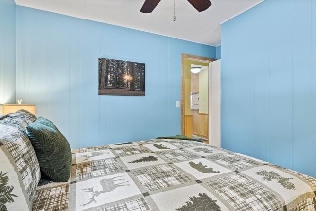 Building Photo - Fully Furnished 2-Bedroom Home Near Hodenp...