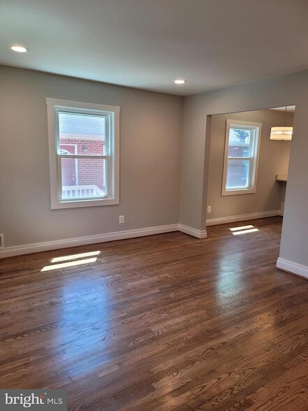 Building Photo - 103 Ashby St
