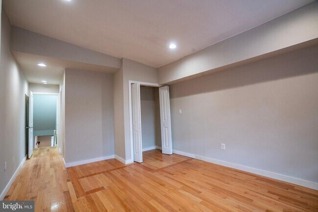 Building Photo - 1504 Swain St