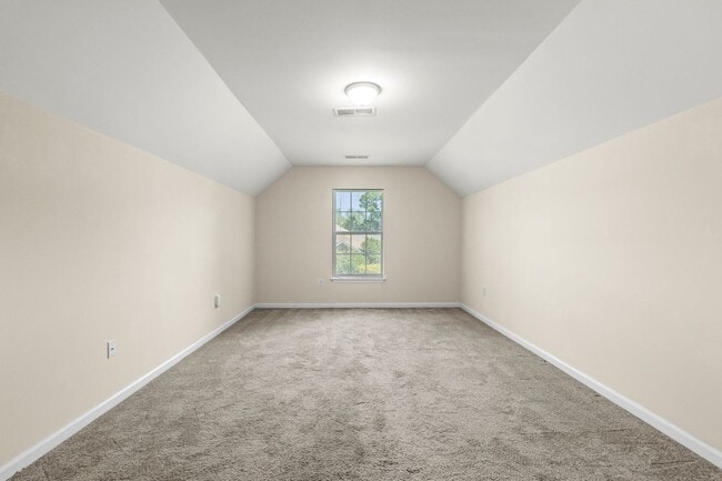 Building Photo - 4 Bed / 2 Bath Single Family Home for Rent...