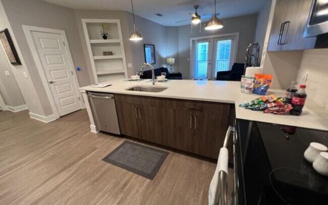 Building Photo - 1160 S Johnson Ferry Rd NE