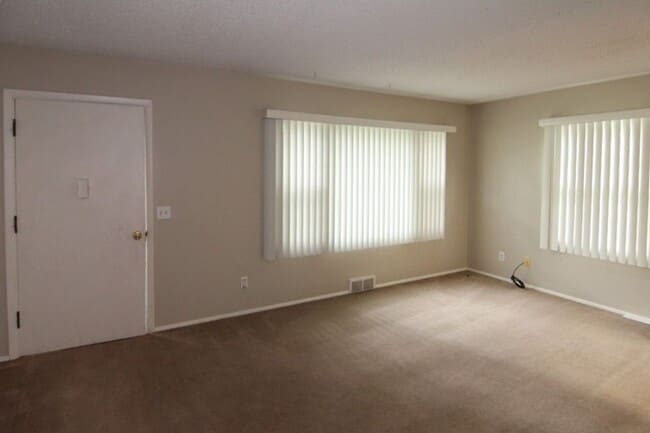 Building Photo - 1630 Morningside Dr