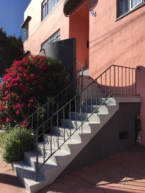 Building Photo - 154 Frisbie St